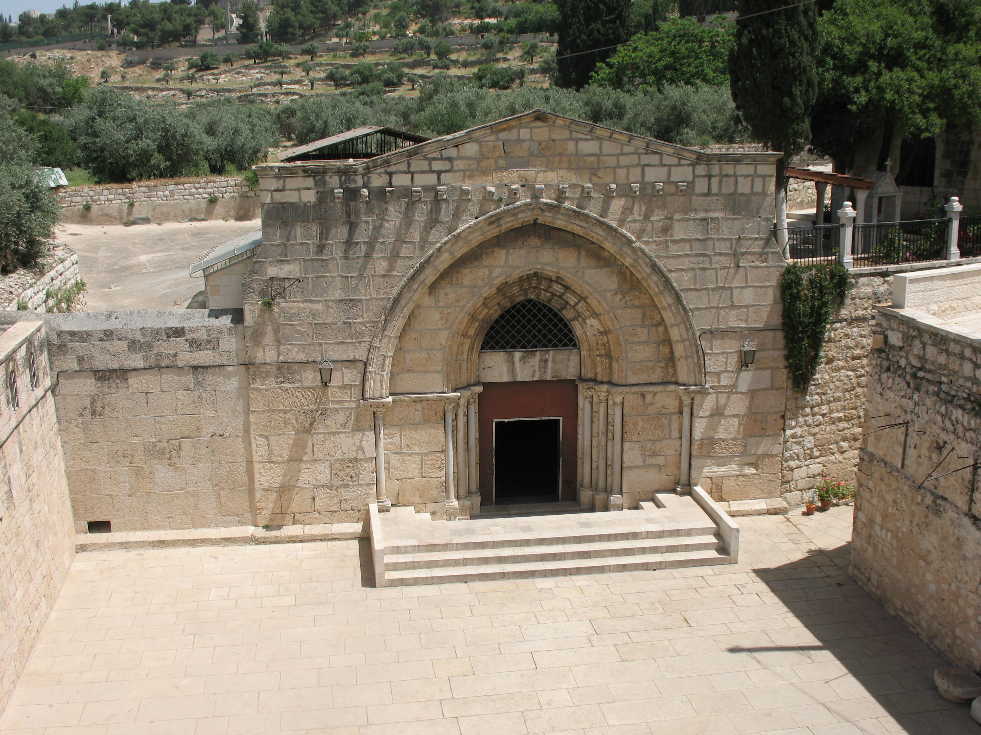 12th-century Church of the Sepulchre of Mary, Jerusalem (Wikimedia 